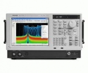 Tektronix RSA5103B Real-Time Spectrum Analyzer, 1Hz to 3 GHz